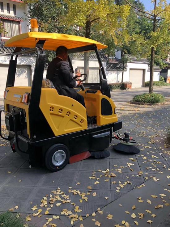 掃地車(chē)